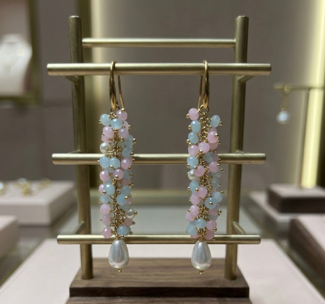Orecchini Pendenti Donna in Cristalli Celesti, Rosa e Perle di Fiume | Handmade Italia