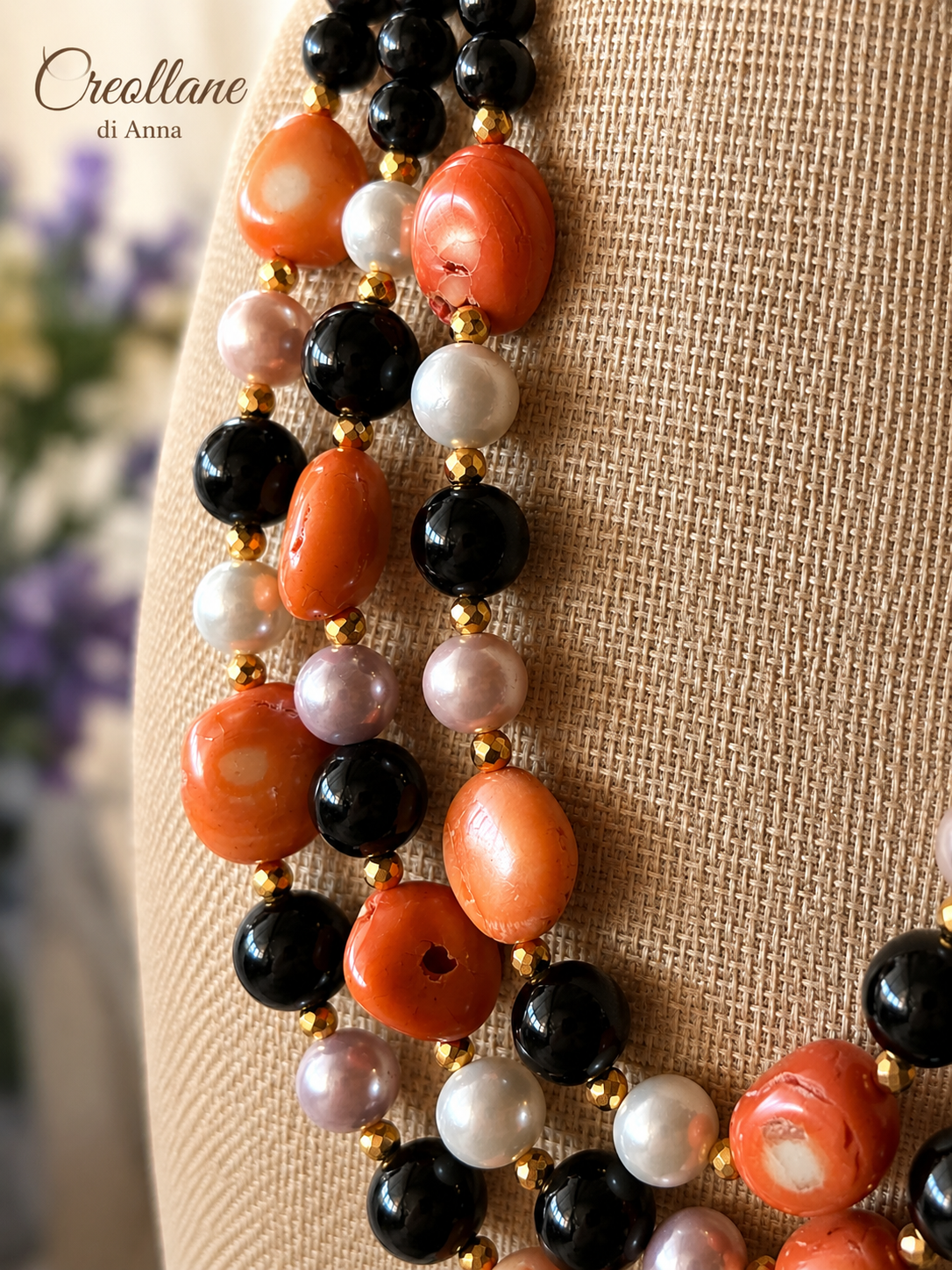 Collana Girocollo Artigianale Handmade | Multifilo Onice Nero, Perle di Maiorca, Corallo ed Ematite Dorata | Made in Italy