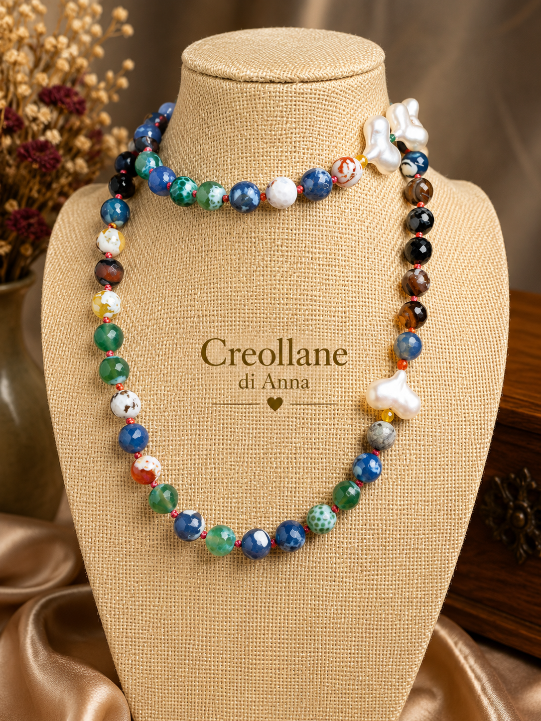 Collana Artigianale Handmade | Agata Tinta Blu e Cuori Bianchi | Made in Italy