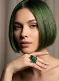 Anello in bronzo dorato regolabile verde.