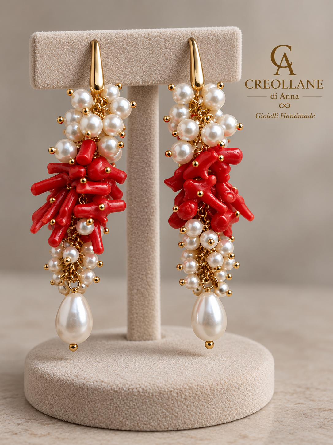 Orecchini pendenti a grappolo con corallo bambù rosso e perle di Maiorca | Made in Italy