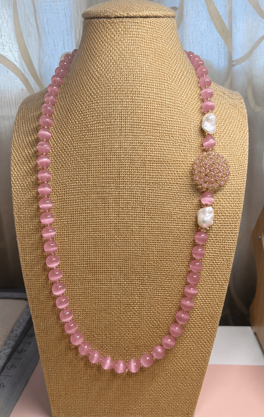 Collane Collana Artigianale Handmade | Occhio di Gatto Rosa, Elemento in Cristalli e Perle | Made in Italy - Handmade Made in Italy