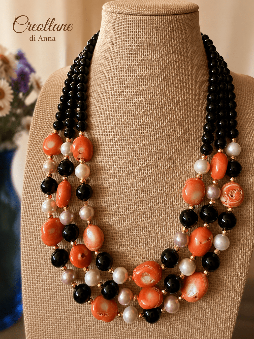 Collana Girocollo Artigianale | Multifilo Onice Nero, Perle di Maiorca, Corallo ed Ematite Dorata | Made in Italy